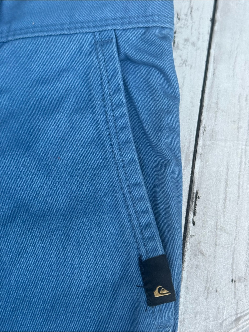 Quiksilver Men's Slate Blue Flat Front Chino Shorts - Picture 3 of 8